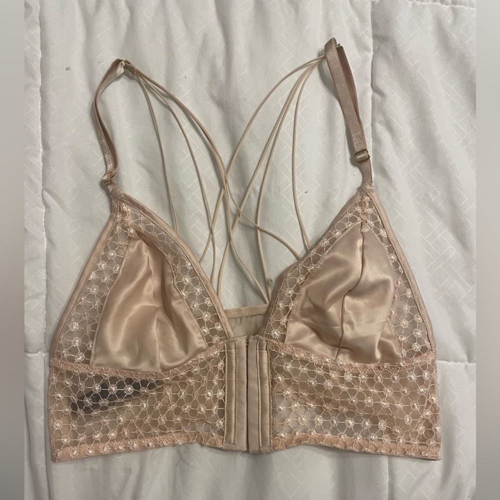 Champagne/Nude Victoria’s secret bralette M